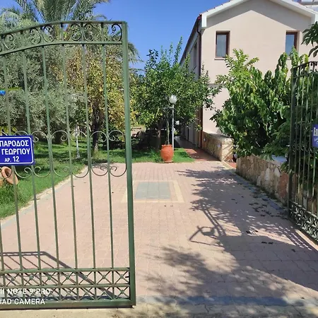 Гостевой дом Koulouridi Даратсо